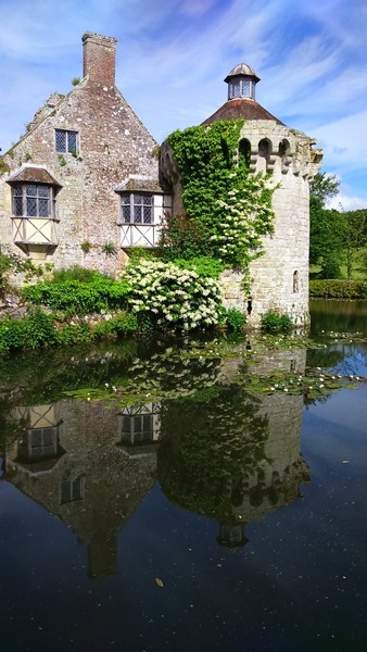 ©2016-cathy-read-landscape-artist-of-the-year-scotney-castle-painting-my-choice-of-view