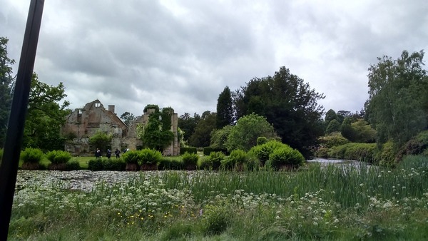 ©2016-cathy-read-landscape-artist-of-the-year-scotney-castle-painting-view-from-pod-7-what-were-they-talking-about