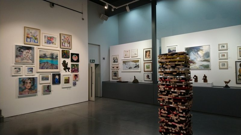 Threadneedle space display Society of Women Artits Exhibition in the North Gallery ©2019 - Cathy Read - SWA exhibition at Mall Galleries